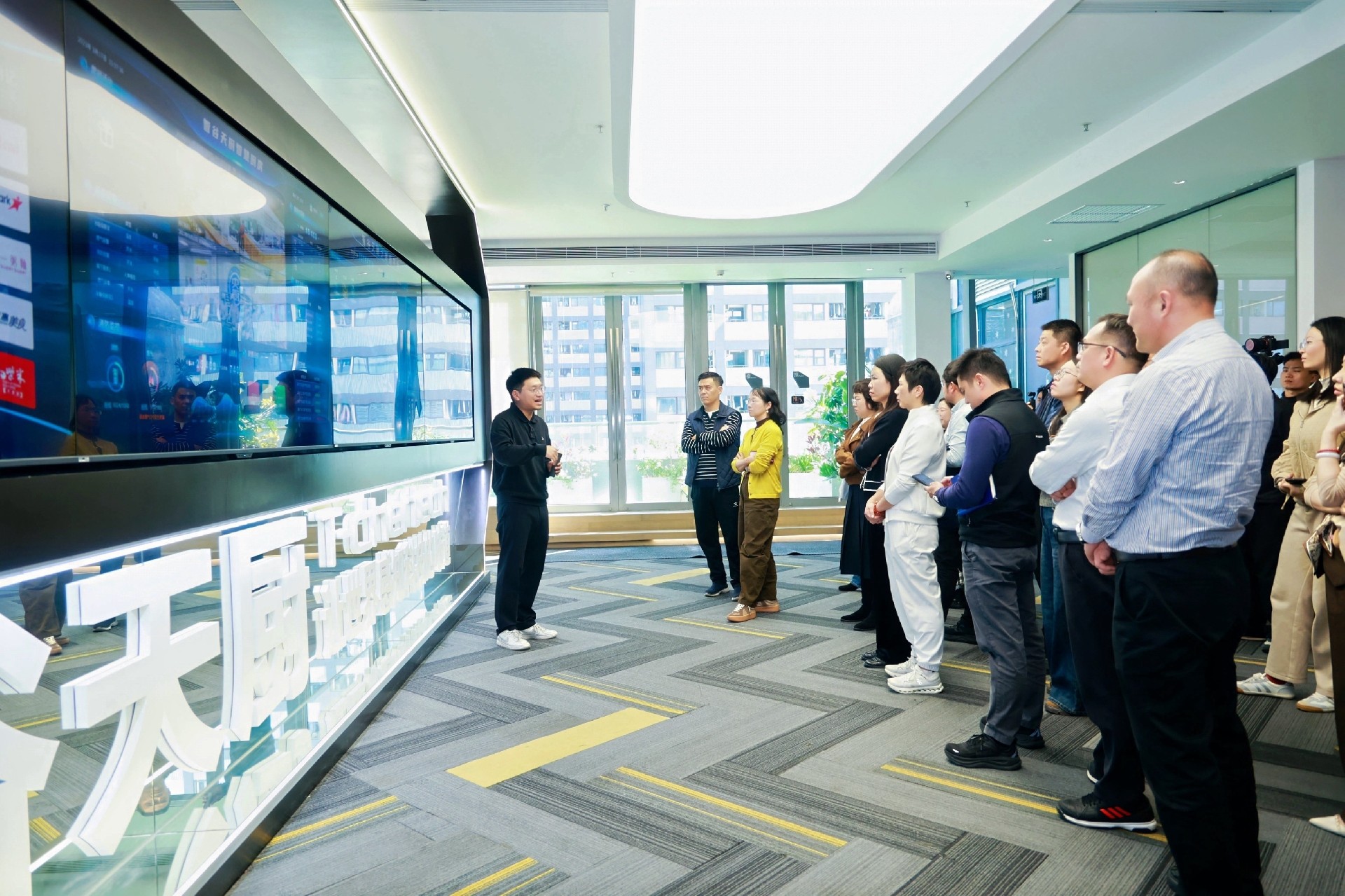 1772597919164081.jpg 172d5ec2-15a3-4ad2-a6a8-244bedd10c8c.jpg